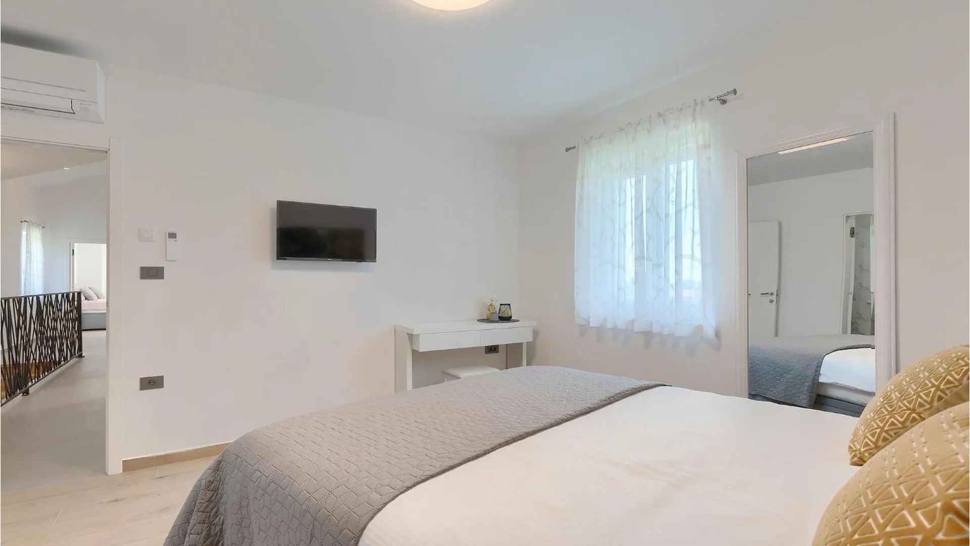 Villa Grande Brscici Jursici Holiday home