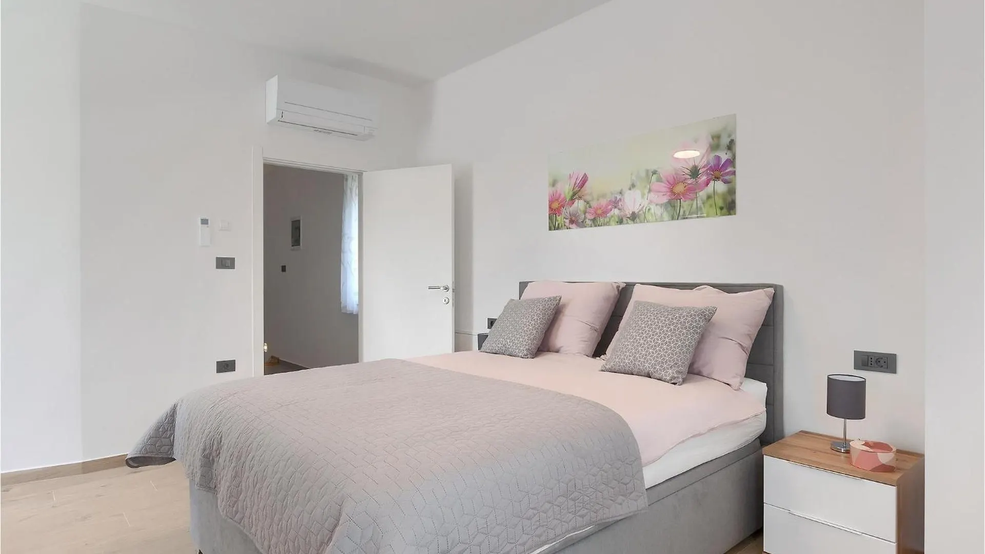 Villa Grande Brscici Jursici 0*,
